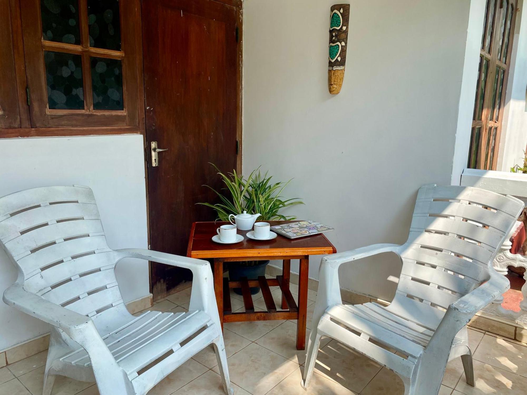 The Breeze Mirissa Bed & Breakfast Eksteriør bilde